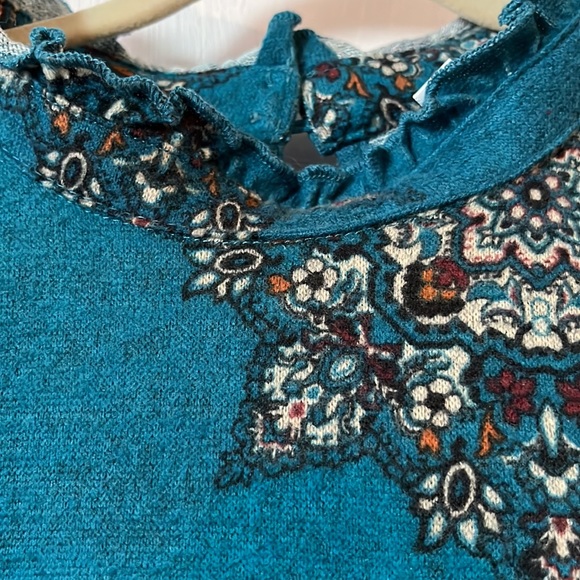 Dress - Picture 4 of 6